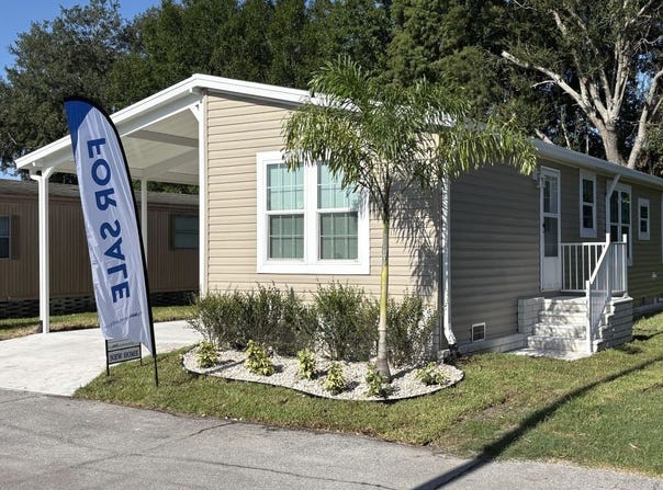 416 Hummingbird Pl, Plant City, FL 33565