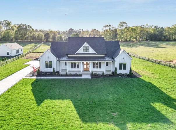 164 Triangle Pine Road, Fountain Inn, SC 29644