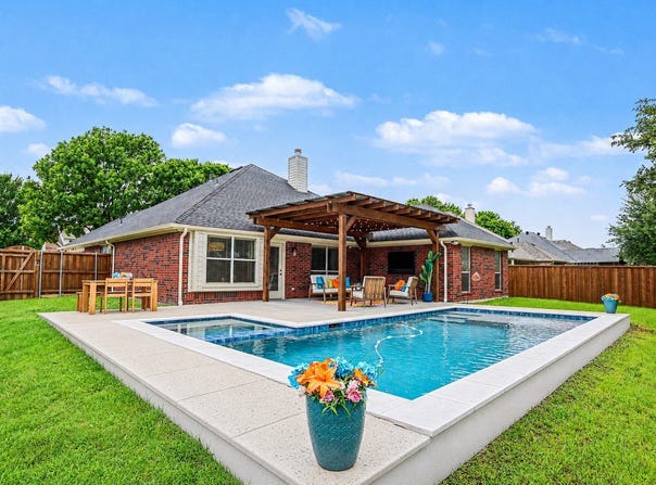 301 Cave River Drive, Murphy, TX 75094