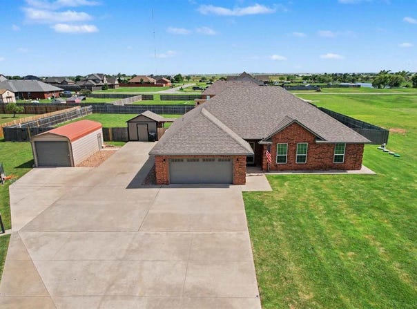341 SW Deyo Landing Loop, Cache, OK 73527