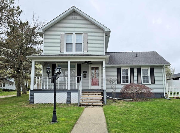 303 N 5th, Saint Clair, MI 48079