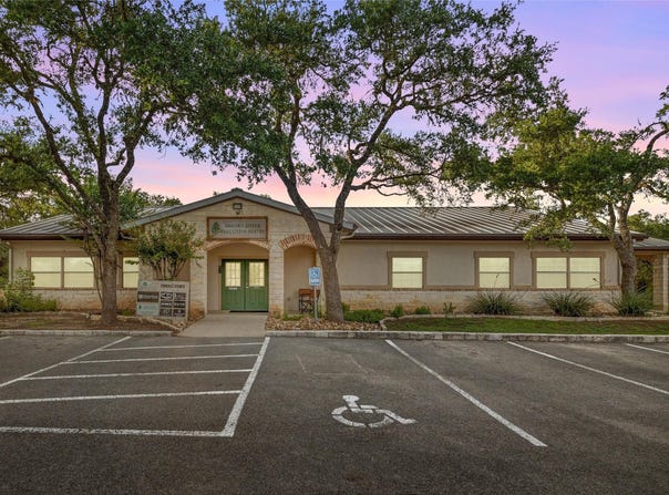 800 W Highway 290, Dripping Springs, TX 78620