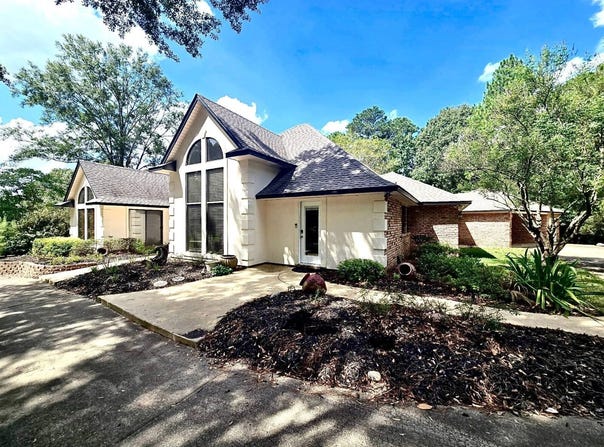 331 Mallard Cove, Pineville, LA 71360