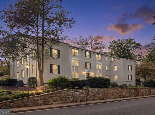 808 S ARLINGTON MILL Drive, ARLINGTON, VA 22204