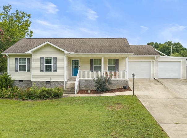 109 Wilson Dam Ave, Sheffield, AL 35660