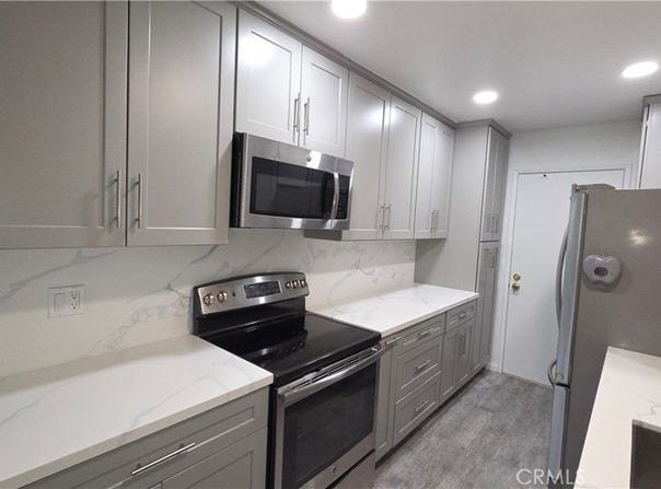 5400 Lindley Avenue, Encino, CA 91316