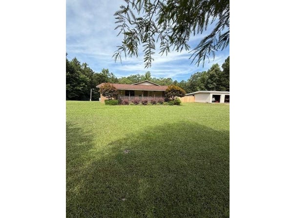 1836  Hwy 79 South, Magnolia, AR 71753