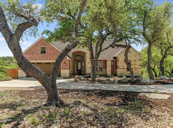 1014 Broken Spoke, Canyon Lake, TX 78133