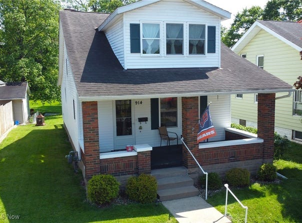 914 Taylor Avenue, Cambridge, OH 43725
