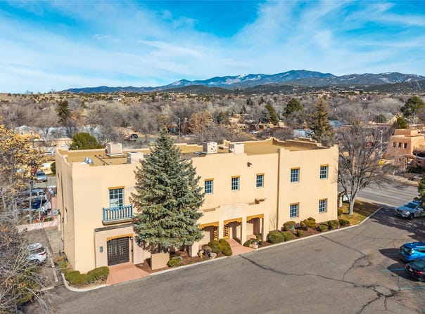 1048 Paseo De Peralta, Santa Fe, NM 87501
