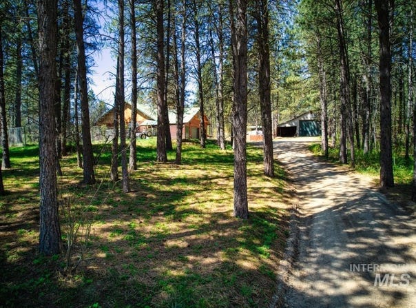 15 Packer Ct, Garden Valley, ID 83622