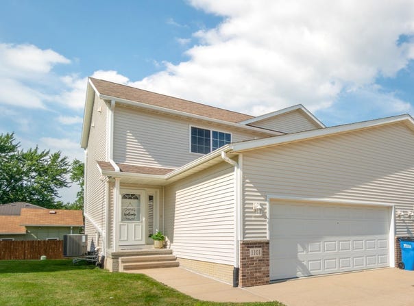 1101 Lois Lane, Waterloo, IA 50702