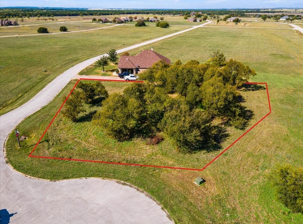 6604 Gleneagle Court, Cleburne, TX 76033