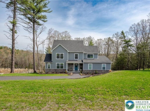 131 Chinaberry Way, KUNKLETOWN, PA 18058