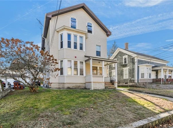 79 Hamlet Avenue, Woonsocket, RI 02895