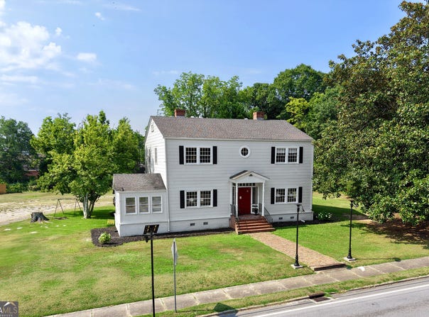 18046 Main, Woodbury, GA 30293