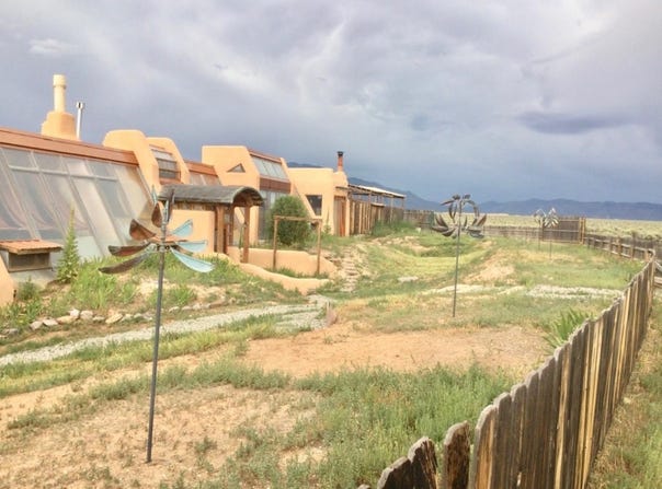 241 Tune Dr, El Prado, NM 87529