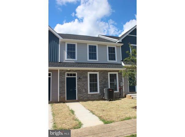 23 KIERNAN AVENUE, HELLERTOWN, PA 18055