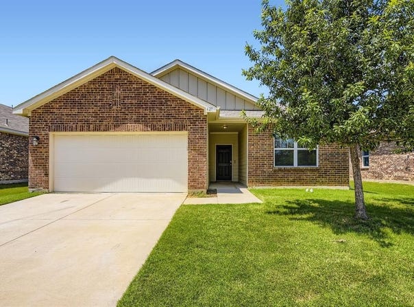 421 Starboard Drive, Crowley, TX 76036
