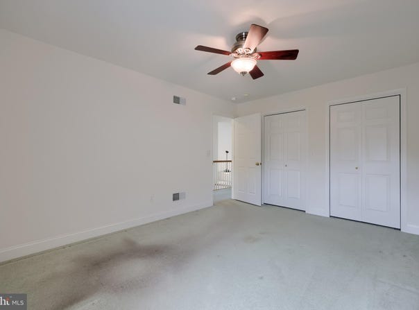 1028 LAURELDALE DRIVE, LITITZ, PA 17543