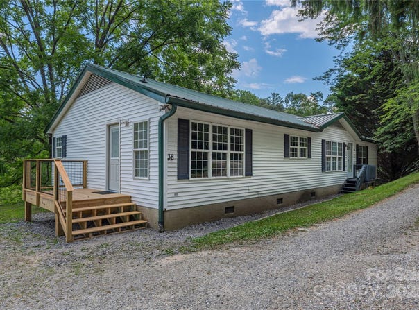 38 Hudson Hollow, Horse Shoe, NC 28742