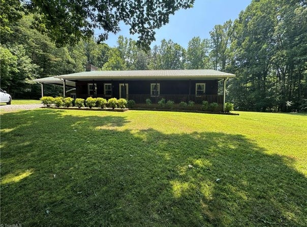 1115 Oak View Drive, Tobaccoville, NC 27050