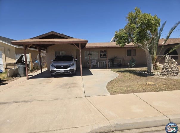 717 S E St, Imperial, CA 92251