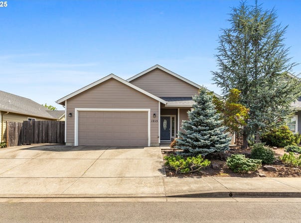 1215 46TH AVE, Sweet Home, OR 97386