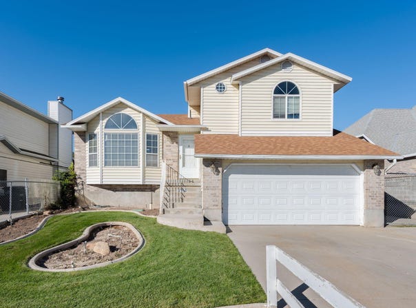 3460 W El Cabrio Dr, West Valley City, UT 84119