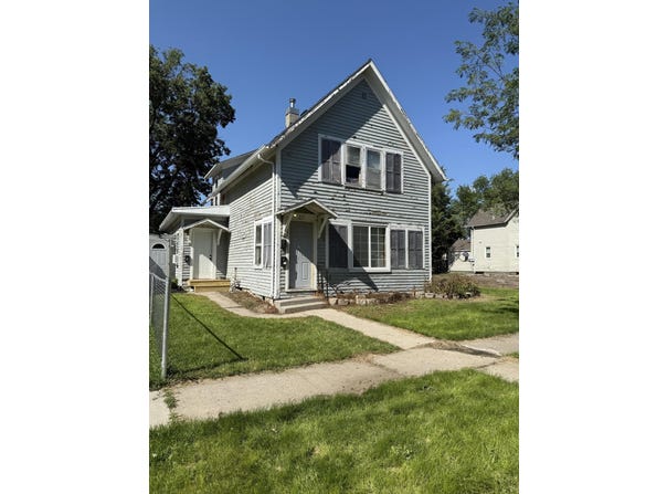 211 SE 7th Avenue, Aberdeen, SD 57401