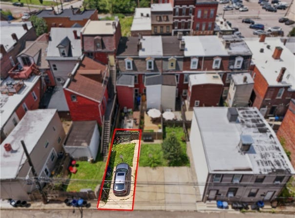 5117-5119 Dresden Way, Lawrenceville, PA 15201