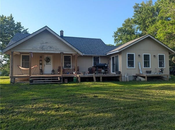 6426 NE Witt Road, Turney, MO 64493