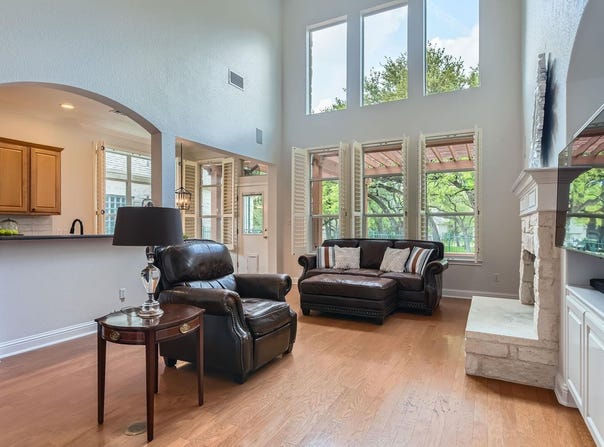 5000 Mission Oaks BLVD, Austin, TX 78735