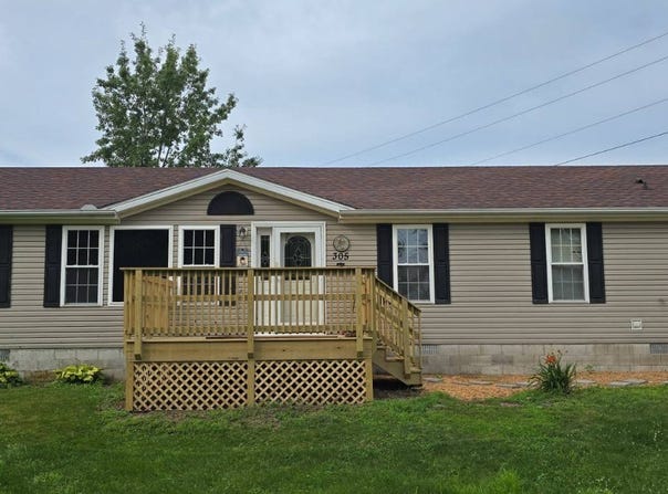 305 E Lincoln, Good Hope, IL 61438