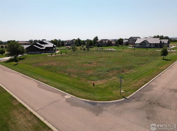 1061 Berthoud Peak Dr, Berthoud, CO 80513