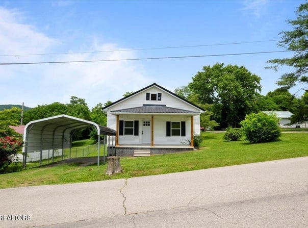 715 E Kentucky Ave, LaFollette, TN 37766