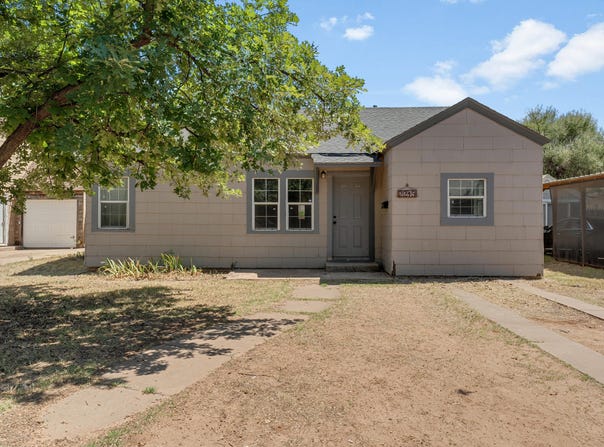 2215 20th Street, Lubbock, TX 79411