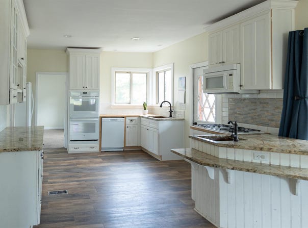 321 E River Street, Cadillac, MI 49601