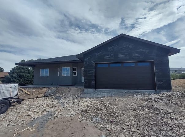 263 W Laurue Ln, Pueblo West, CO 81007
