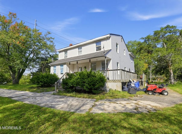 2 Bucto Lane, Tuckerton, NJ 08087