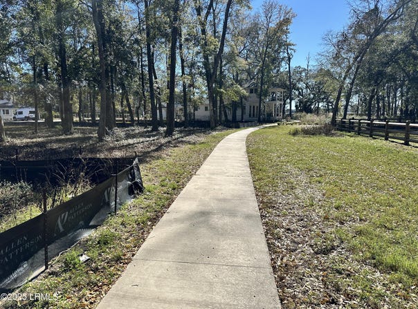 202 Harborview Drive, Beaufort, SC 29907