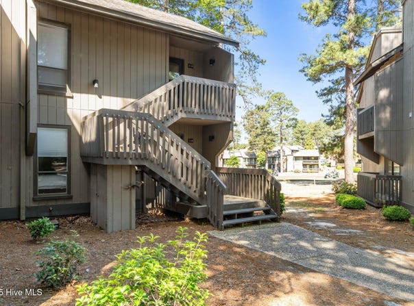 5 Pine Tree Road, Pinehurst, NC 28374