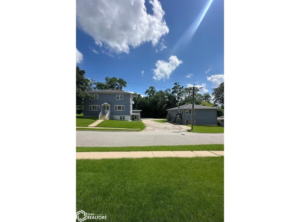 202 W Maple Avenue, Ottumwa, IA 52501