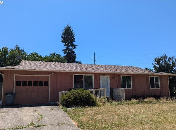 47696 W 1ST ST, Oakridge, OR 97463