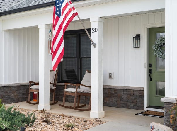 20 LAURA JEAN CT, WAYNESBORO, VA 22980