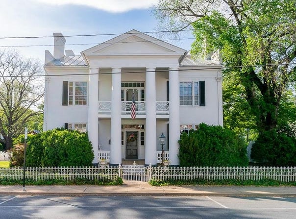 111 S MAIN STREET, BRIDGEWATER, VA 22812