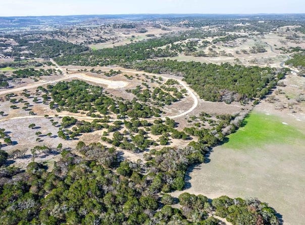 699 Cool Creek Rd, Camp Verde, TX 78010