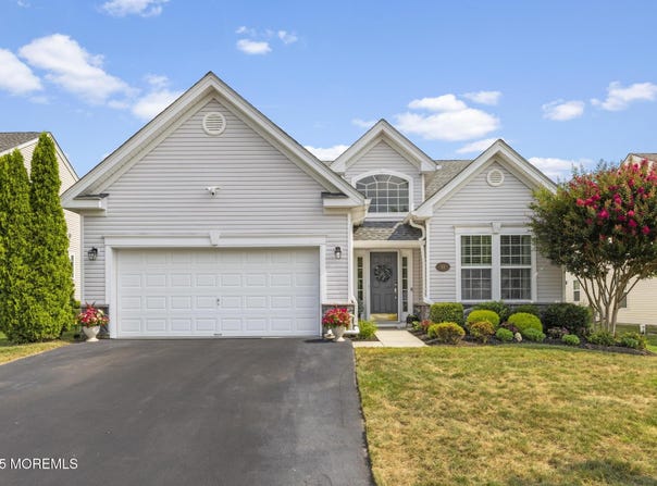 44 Honeysuckle Drive, Manahawkin, NJ 08050