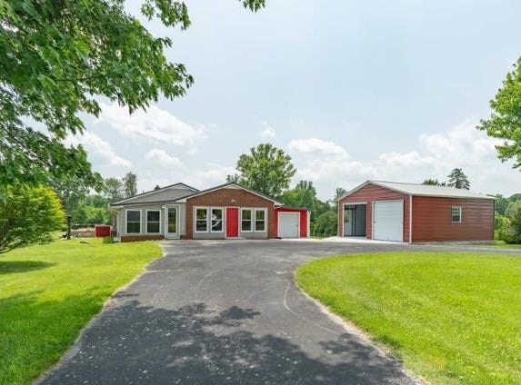 82 Drake and Shockley Street, Spencer, TN 38585
