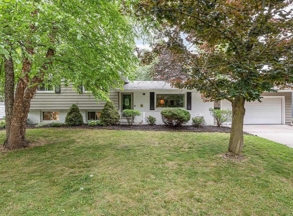 190 Westview Drive, Alma, MI 48801